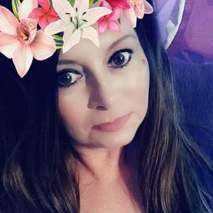 Meet your Posher, Candi